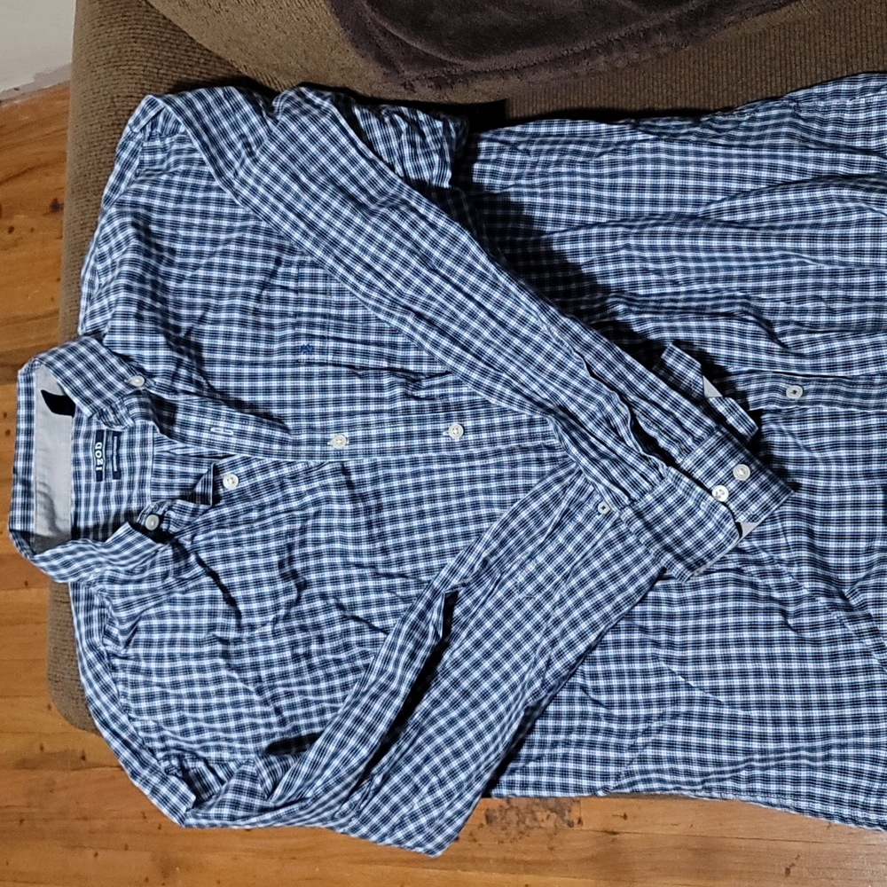 Izod button down